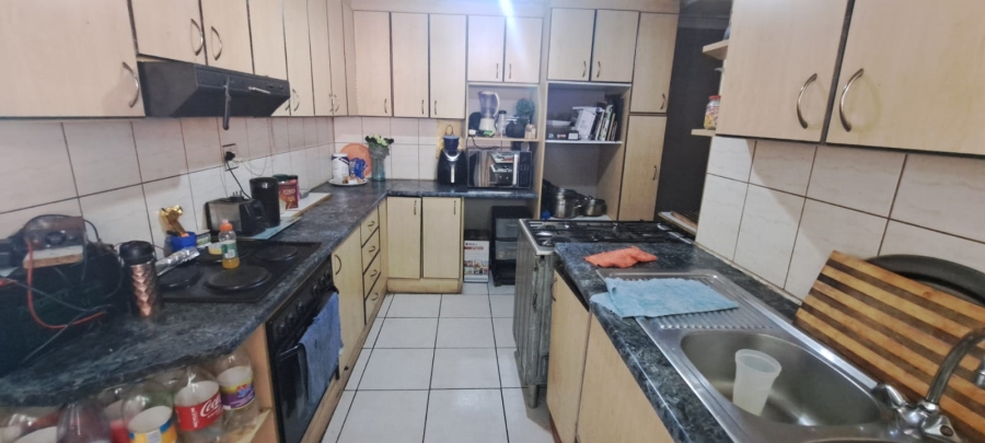 3 Bedroom Property for Sale in Portlands Western Cape
